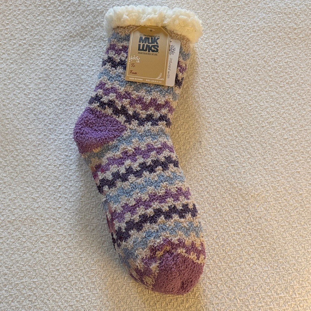 NWT Muk Luks Purple, Lavender & Cream Cozy Fuzzy Lined Slipper Socks
